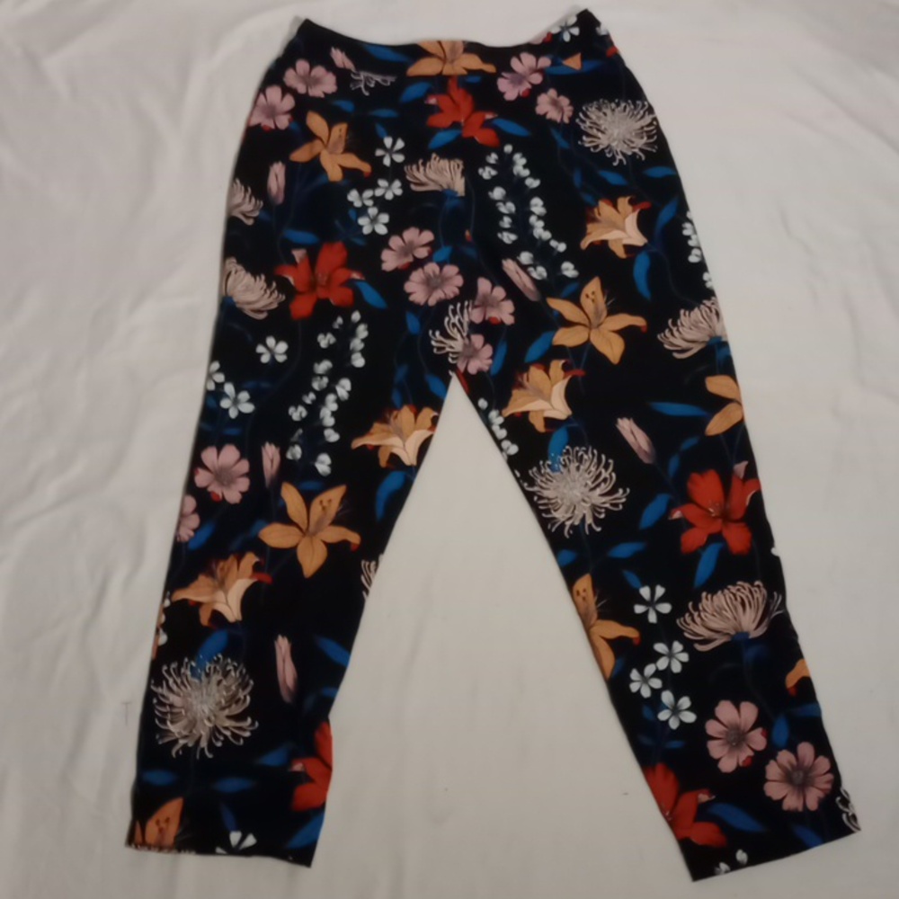 Who What Wear Floral Tapered Pants Size 8 - Picture 10 of 10